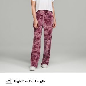 Lululemon Velour Relaxed High Rise Pant